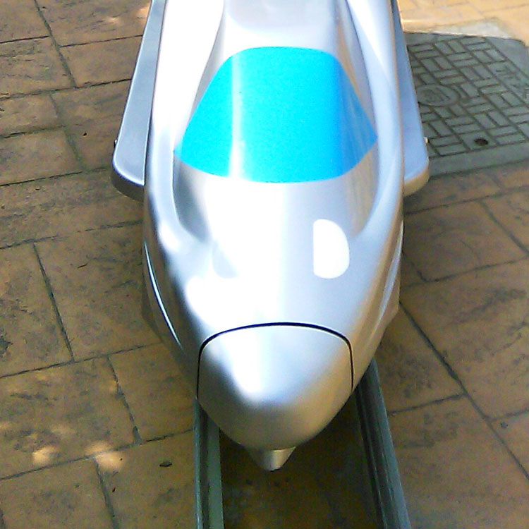 軌道式高速列車